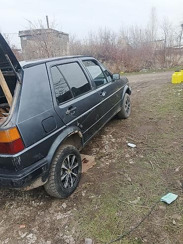 Volkswagen: Volkswagen Golf: 1985 г., 1.8 л, Механика, Бензин, Хэтчбэк — 3