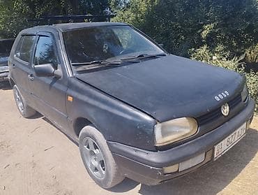 Volkswagen Golf: 1995 г., 1.6 л, Механика, Бензин, Хэтчбэк
