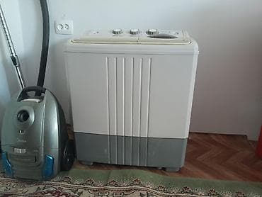 Комплект бытовой техники для дома: 1) Пылесос Midea (мешковый) -