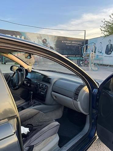 омен авто: Opel Omega: 1998 г., Седан — 9