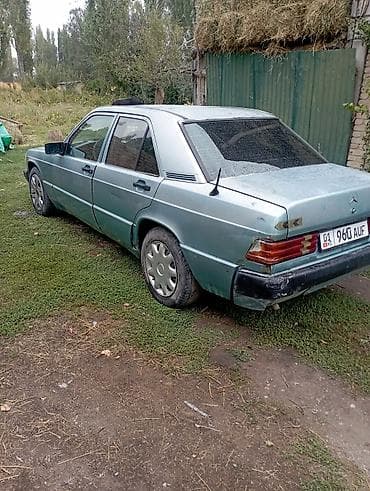 Mercedes-Benz 190: 1989 г., 1.8 л, Механика, Бензин, Седан