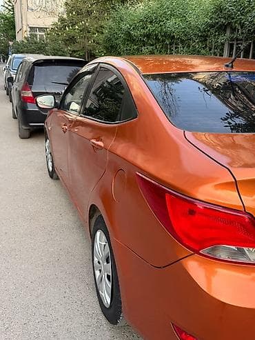 solaris accent: Hyundai Solaris: 2015 г., 1.4 л, Автомат, Бензин, Седан — 8