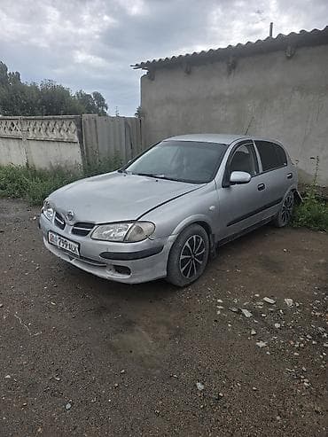 mazda 323 2002: Nissan Almera: 2000 г., 1.5 л, Механика, Бензин, Хэтчбэк — 3
