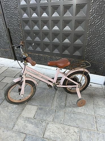 Детский велосипед, 2-колесный, 4 - 6 лет, Для девочки, Б/у