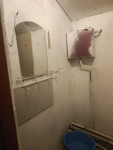 тёплый стан: Сдаётся комната с базовой отделкой. - Просторное помещение с окном и — 2