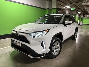 byd e5: Toyota RAV4: 2021 г., 2.5 л, Автомат, Гибрид, Кроссовер — 2