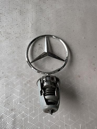 авто наклейка: Эмблема-«звезда» на капот Mercedes-Benz с пружинным основанием - — 2