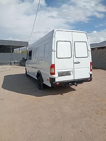 водный велосипед: Mercedes-Benz Спринтер: 1997 г., 2.9 л, Ручные, Дизель, Фургон — 4