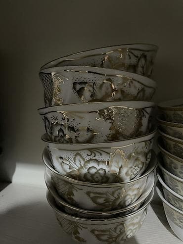 Кухонные принадлежности: Продам Набор фарфоровых пиал и тарелок рельефным краем - Материал — 3