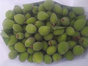Продаю зелёный орук Горо,сатам 400сом кг озунор терсенер 250
