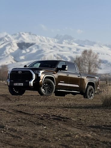 патрубки радиатора: Toyota Тундра: 2023 г., 3.5 л, Автомат, Бензин, Пикап — 1