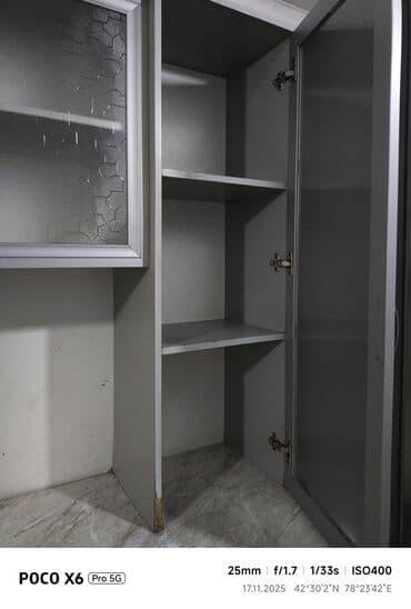 кухонные шкафы навесные: Кухонный шкаф, Б/у, Напольный, Без мойки, Дерево — 4