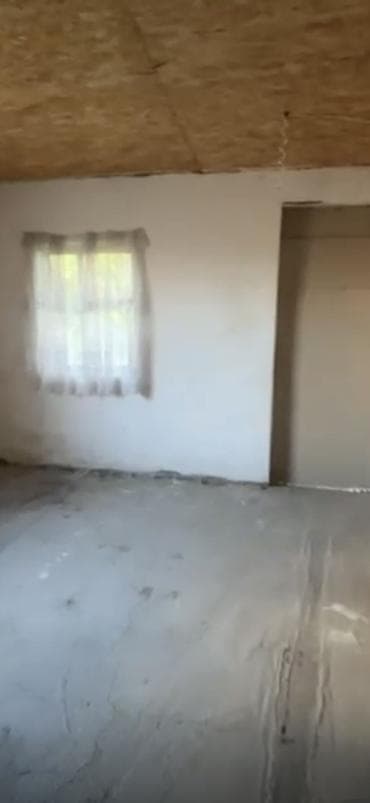 сдаю бар: Продаётся дом барачного типа с участком. - Жилой одноэтажный дом - — 8