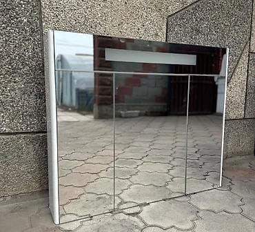 Зеркала: Зеркало с подсветкой б/у длина-96см, высота-80см, ширина-17 см. В — 2