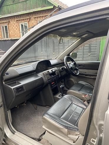 Nissan X-Trail: 2003 г., 2 л, Автомат, Бензин, Кроссовер