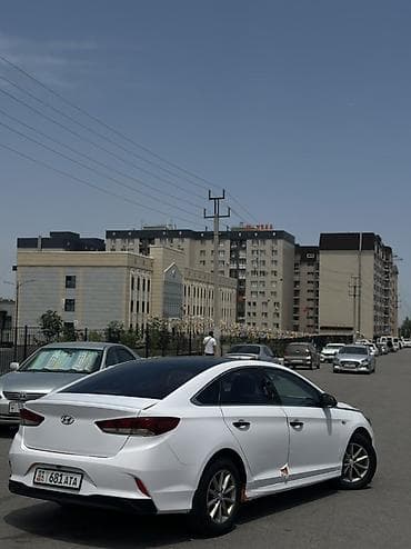 crown 2018: Hyundai Sonata: 2018 г., Седан — 6
