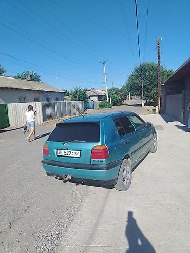 Продажа авто: Volkswagen Golf: 1992 г., 1.8 л, Механика, Бензин, Хэтчбэк — 2