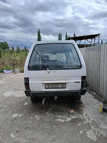 Nissan Vanette: 2026 г., 2 л, Механика, Фургон