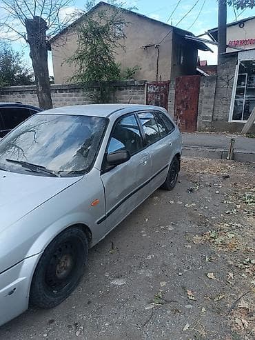 Mazda 323: 1999 г., 1.6 л, Автомат, Бензин, Хэтчбэк — 6