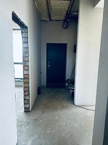 продаю дом дордой 1: Район: Рухий Мурас-2 Продаётся одноэтажный дом ПСО: - Площадь: 90 м² — 8