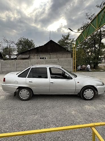 двери нексия 2: Daewoo Nexia: 2011 г., Механика, Бензин, Седан — 4