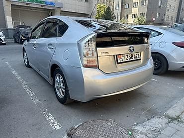 Продажа авто: Toyota Prius: 2012 г., Вариатор, Бензин — 5