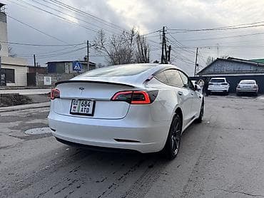 tesla 3: Tesla Model 3: 2021 г., Электромобиль, Седан — 3