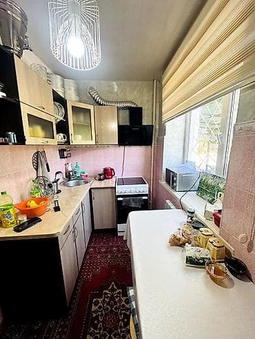 квартира в жалабаде: 3 комнаты, 55 м² — 3