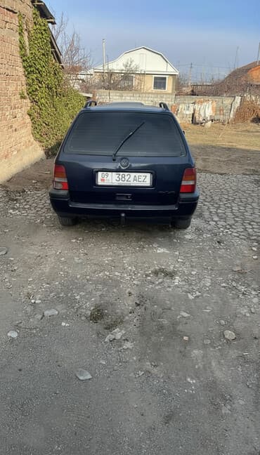 электромобиль byd e5 цена в бишкеке: Volkswagen Golf Variant: 1993 г., 1.8 л, Механика, Бензин, Универсал — 1