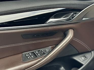 буд е5: BMW 5 series: 2018 г., Автомат, Седан — 3