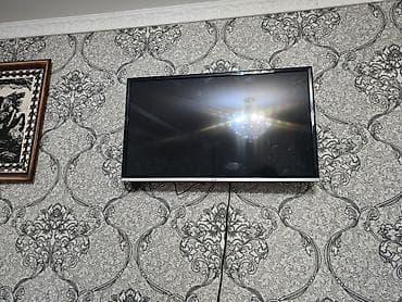 smart box: LED-телевизор OKSI, диагональ около 30'" - Тонкая рамка, черный — 2