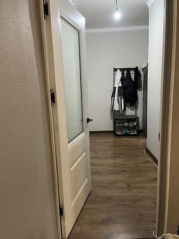 токмок срочно: 1 комната, 38 м², 1 этаж, Евроремонт — 4