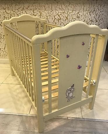 small table: Детская кроватка без матраса в новом состоянии — 1