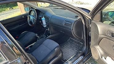 Продажа авто: Volkswagen Golf: 2004 г., 1.6 л, Механика, Бензин — 8