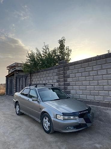 Honda Accord: 2000 г., 2 л, Автомат, Бензин, Седан