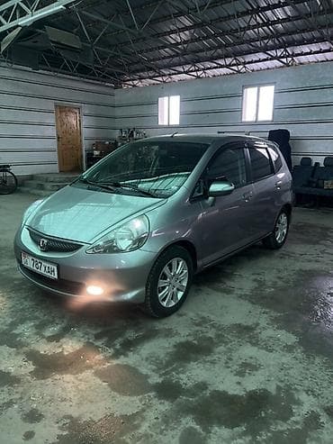 Honda Jazz: 2004 г., 1.3 л, Автомат, Бензин, Хэтчбэк at lalafo.kg Honda Jazz: 2004 г., 1.3 л, Автомат, Бензин, Хэтчбэк