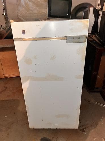 витринный холодилник: Холодильник однокамерный с морозильным отделением вверху — 5