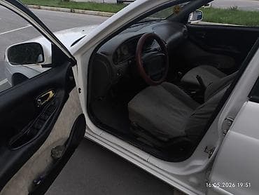 space runner: Daewoo Leganza: 2000 г., 1.8 л, Механика, Седан — 6