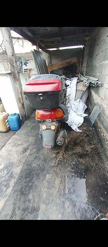 motor cycle: Тип скутера 150 куб. см, Бензин, Б/у — 5