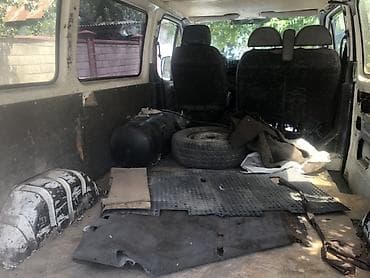 делал: Ford Transit: 1996 г., 2 л, Механика, Газ, Бус — 4