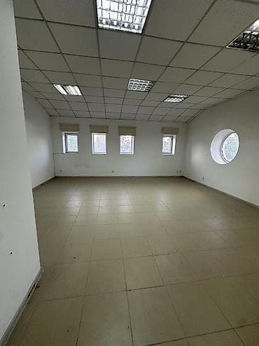 аренда помещений асанбай: Аренда офисов, 180 м², В жилом комплексе, С отдельной кухней, С отдельным входом, С отдельным сан узлом — 2