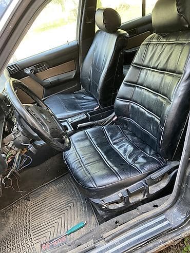 брелок номер машины: BMW 5 series: 1992 г., Седан — 5