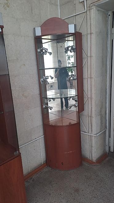 Торговое оборудование: Торговые витрины и прилавки из стекла и ЛДСП (цвет — тёплый — 4