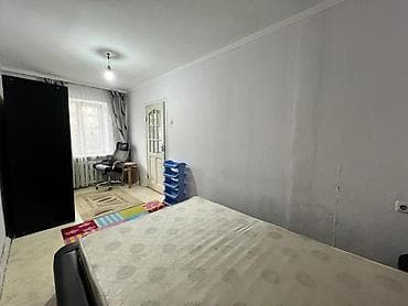 4: 2 комнаты, 43 м², Площадь Ала-Тоо Хрущевка, 4 этаж, Старый ремонт — 3
