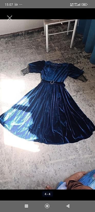 бархатные подкрадули купить: Вечернее платье миди из бархата, насыщенный тёмно‑синий цвет. - — 4