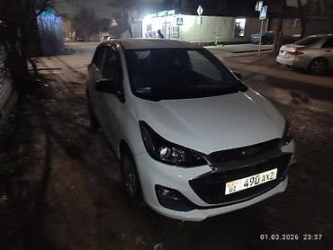 за неделю: Chevrolet Spark: 2020 г., 1 л, Автомат, Бензин, Хэтчбэк — 2