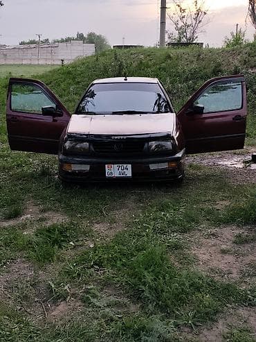 вольксваген вента: Volkswagen Vento: 1993 г., 1.8 л, Ручные, Бензин, Седан — 10
