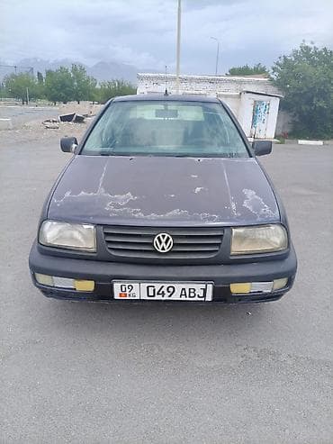 bmw 9: Volkswagen Vento: 1993 г., 1.6 л, Механика, Бензин, Седан — 4