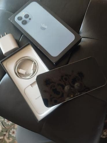 face: IPhone 13 Pro Max, Б/у, 256 ГБ, Sierra Blue, Кабель, 88 % — 2