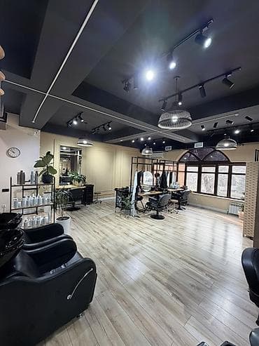 здаю салон красоты: Косметологическая студия 60 м², С ремонтом, С оборудованием, Отдельный вход — 4